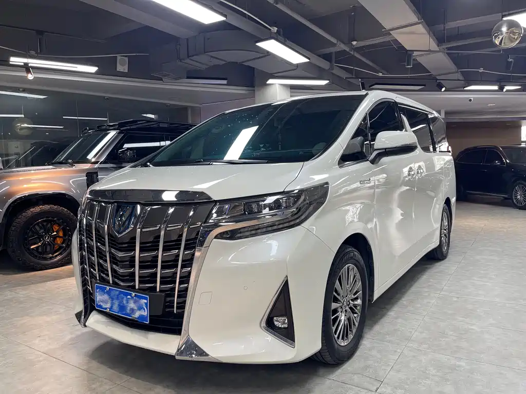 Toyota Alphard 2022 — фото 1