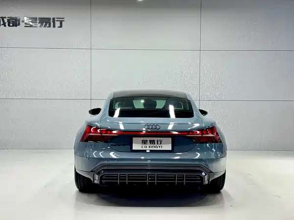 Audi e-tron GT 2024