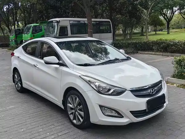 Hyundai Elantra Langdong 2017
