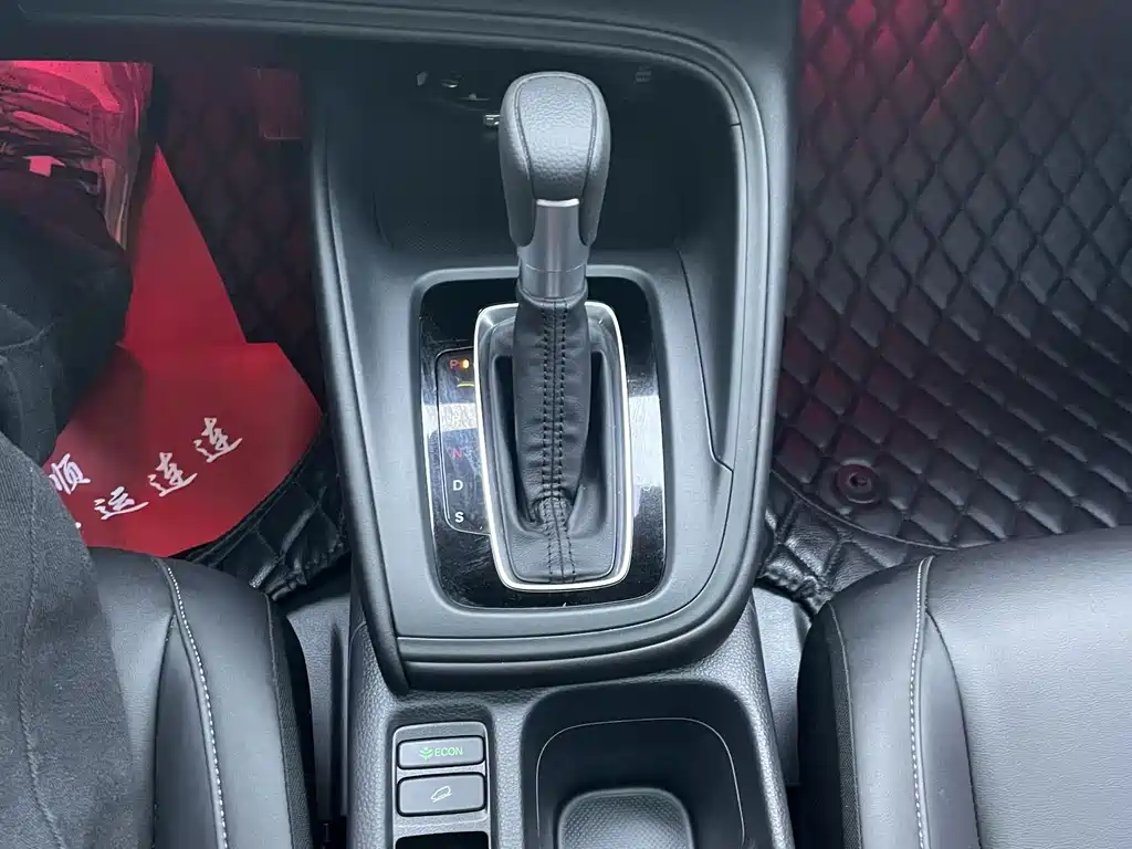 Honda Vezel 2024 — фото 14