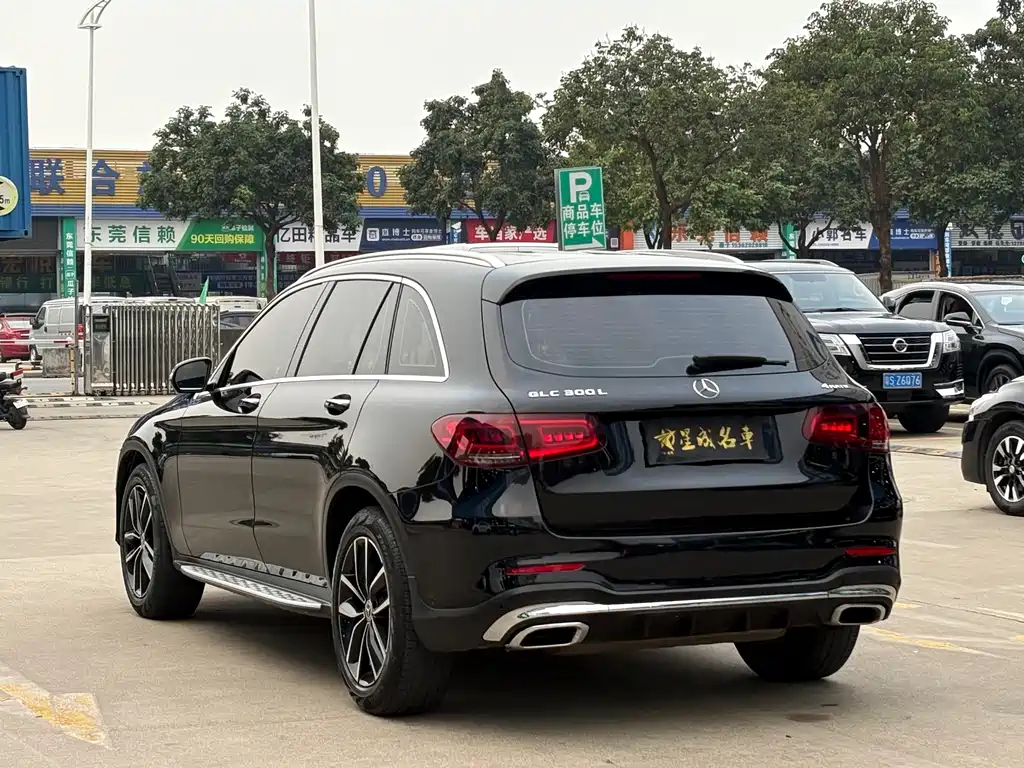 Mercedes-Benz GLC 2020 — фото 20