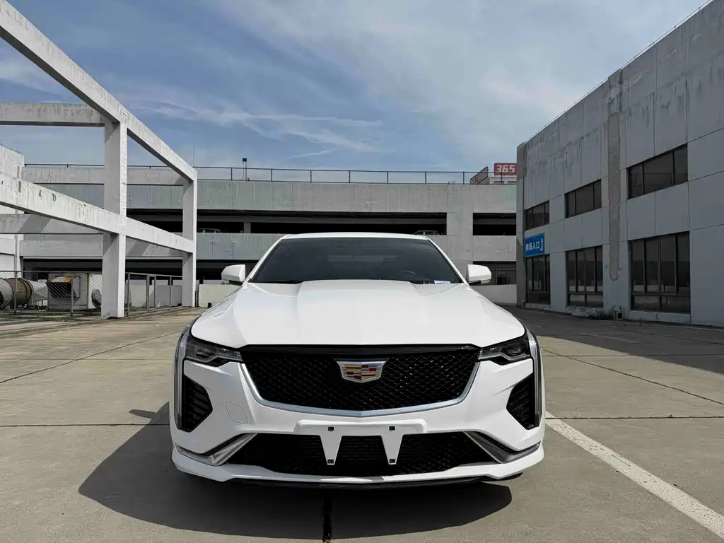 Cadillac CT4 2020 — фото 2