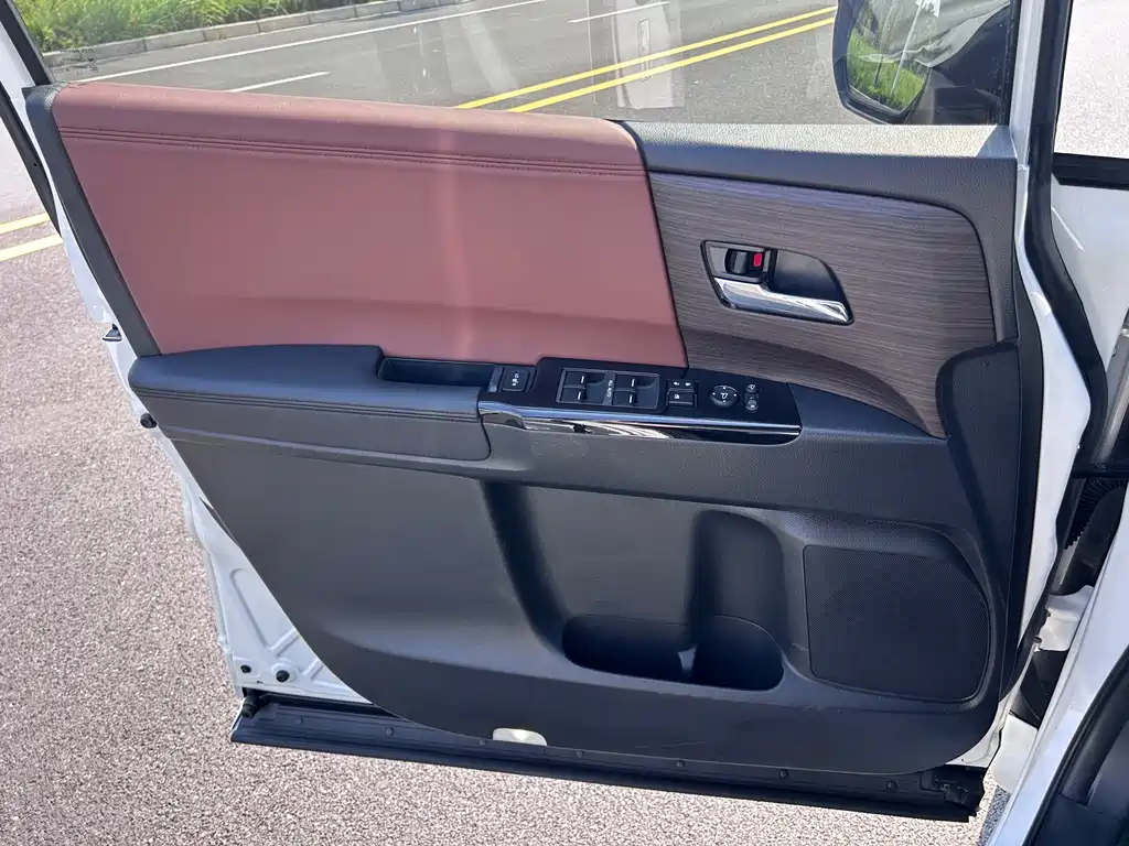Honda Odyssey 2022 — фото 12
