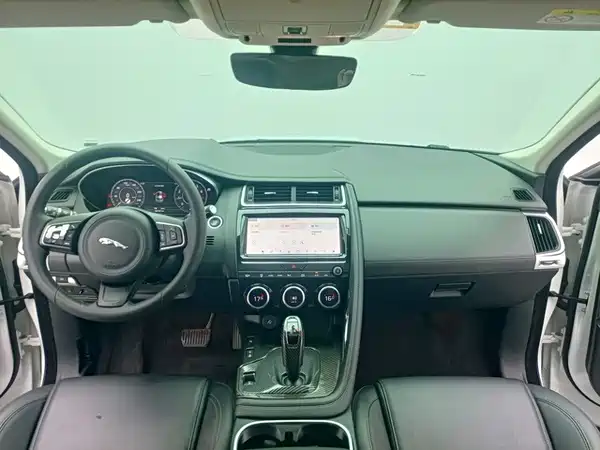 Jaguar E-PACE 2021