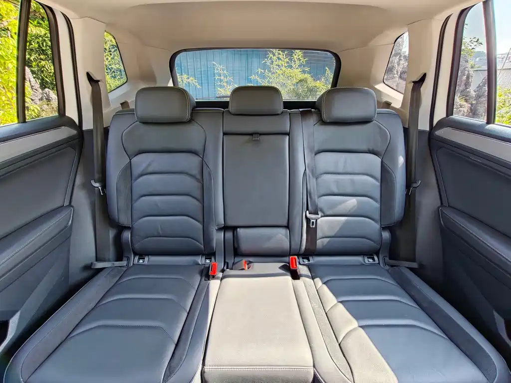 Volkswagen Tiguan L 2017 — фото 22