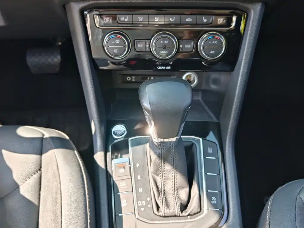 Volkswagen Tiguan L 2017 — фото 27