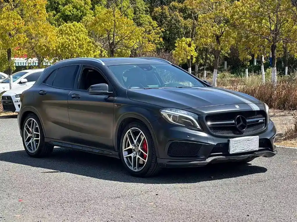 Mercedes-Benz GLA AMG 2015