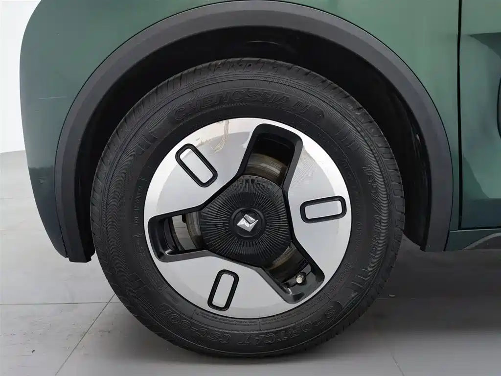 Baojun KiWi EV 2022 — фото 17