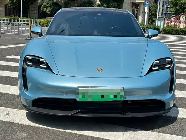 Porsche Taycan 2021