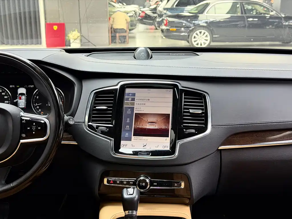 Volvo XC90 2016 — фото 20