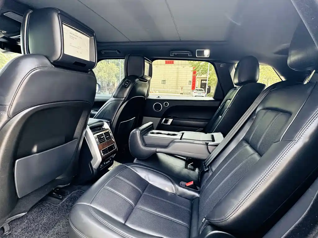 Land Rover Range Rover Sport New Energy 2018 — фото 11