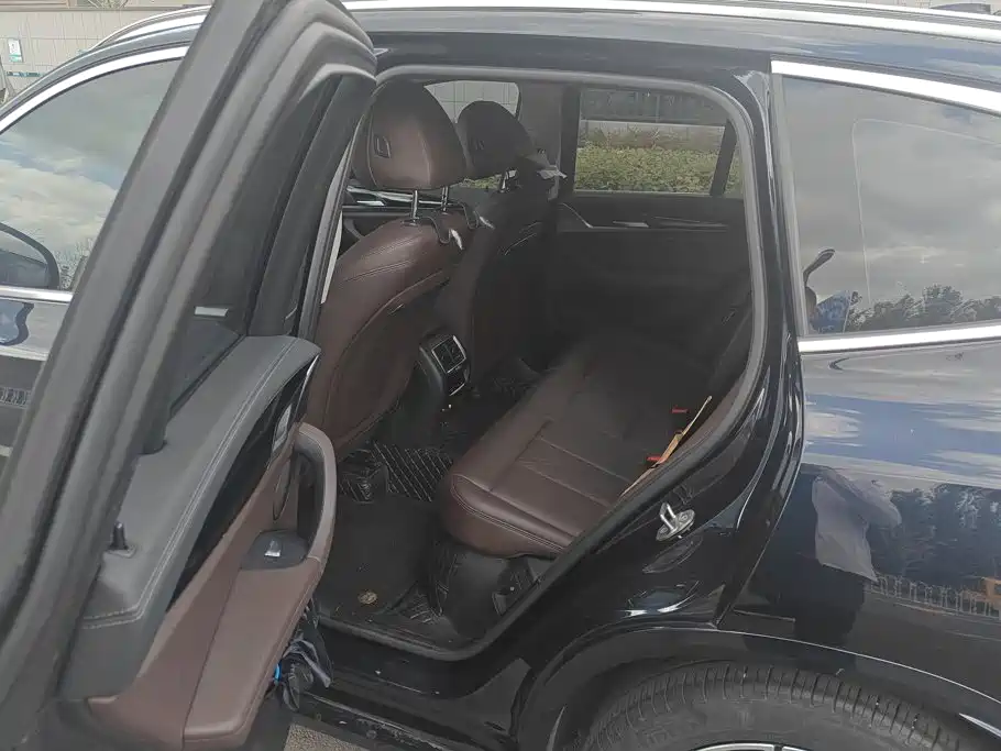 BMW X3 2022 — фото 11