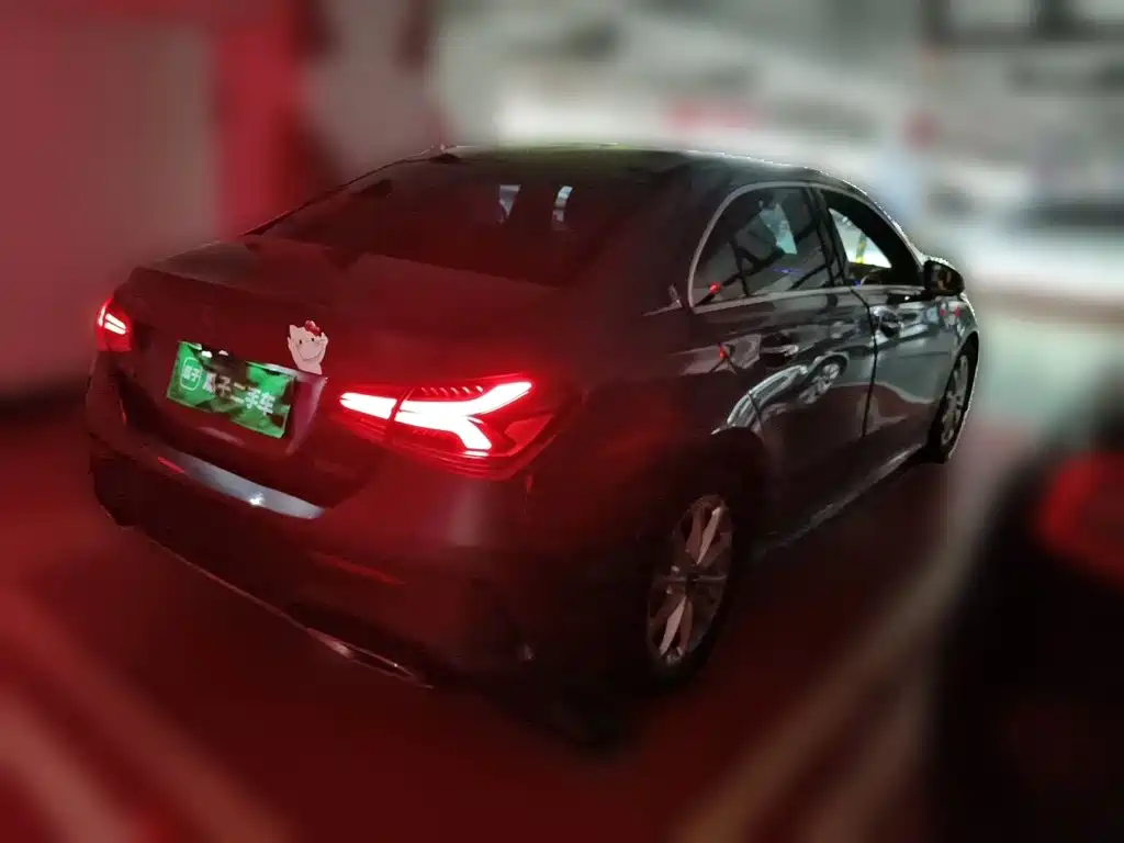 Mercedes-Benz A-Class 2020 — фото 4