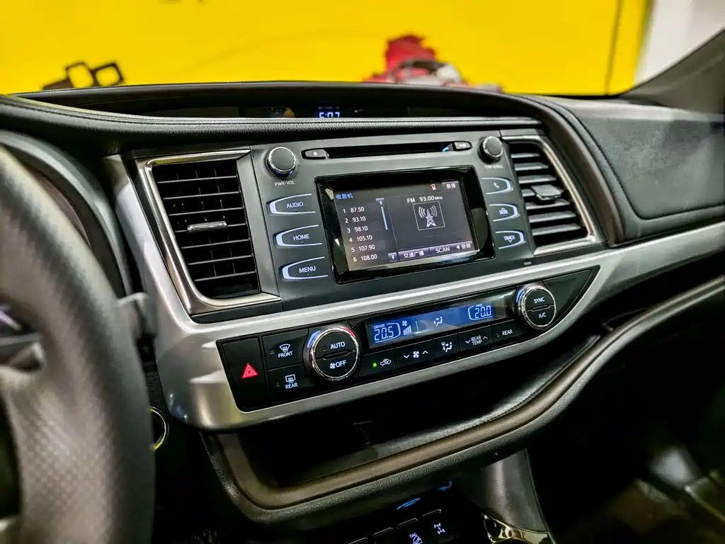 Toyota Highlander 2018 — фото 13