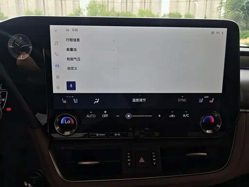 Lexus ES 2025 — фото 12