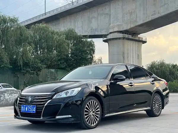 Toyota Crown 2019