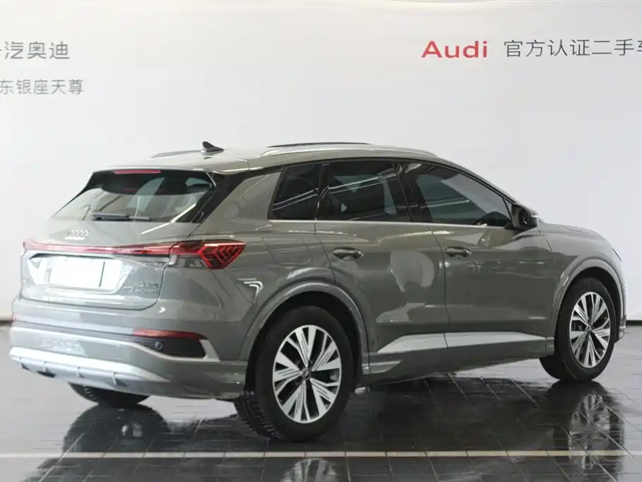 Audi Q4 e-tron 2025