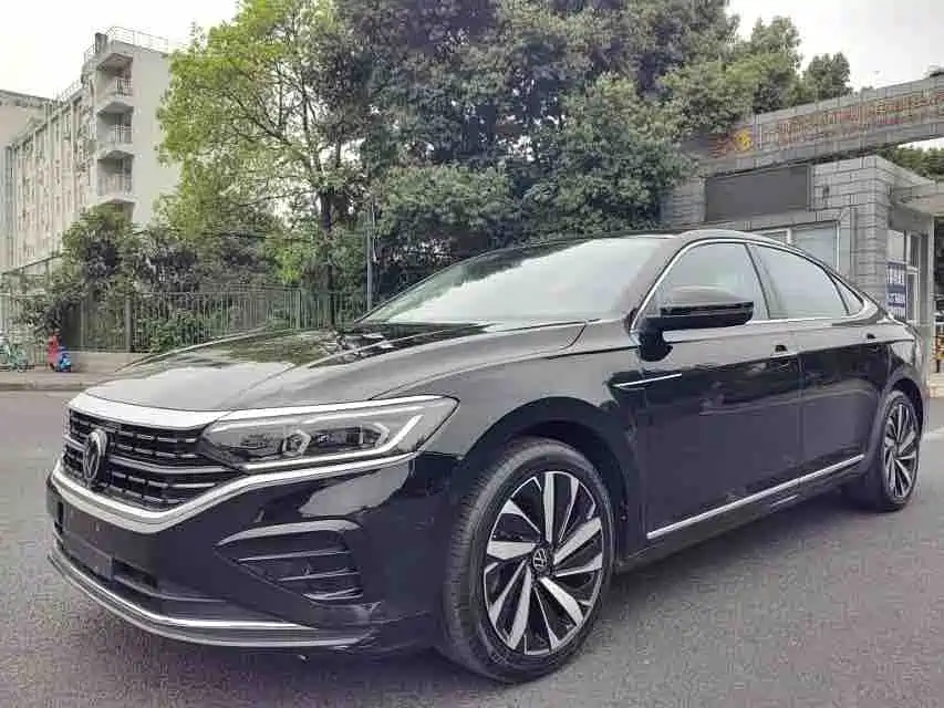 Volkswagen Passat 2024