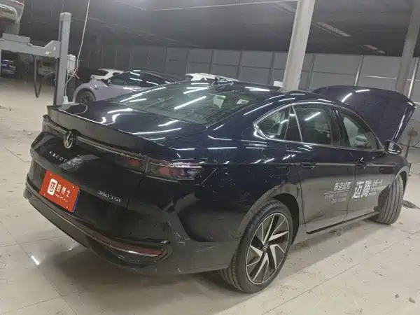 Volkswagen Magotan 2024