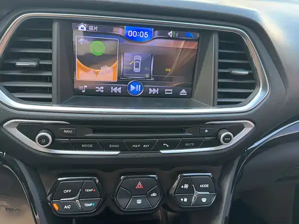 GAC Trumpchi GS4 2016