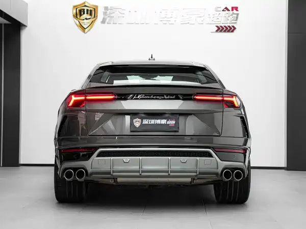 Lamborghini Urus 2021