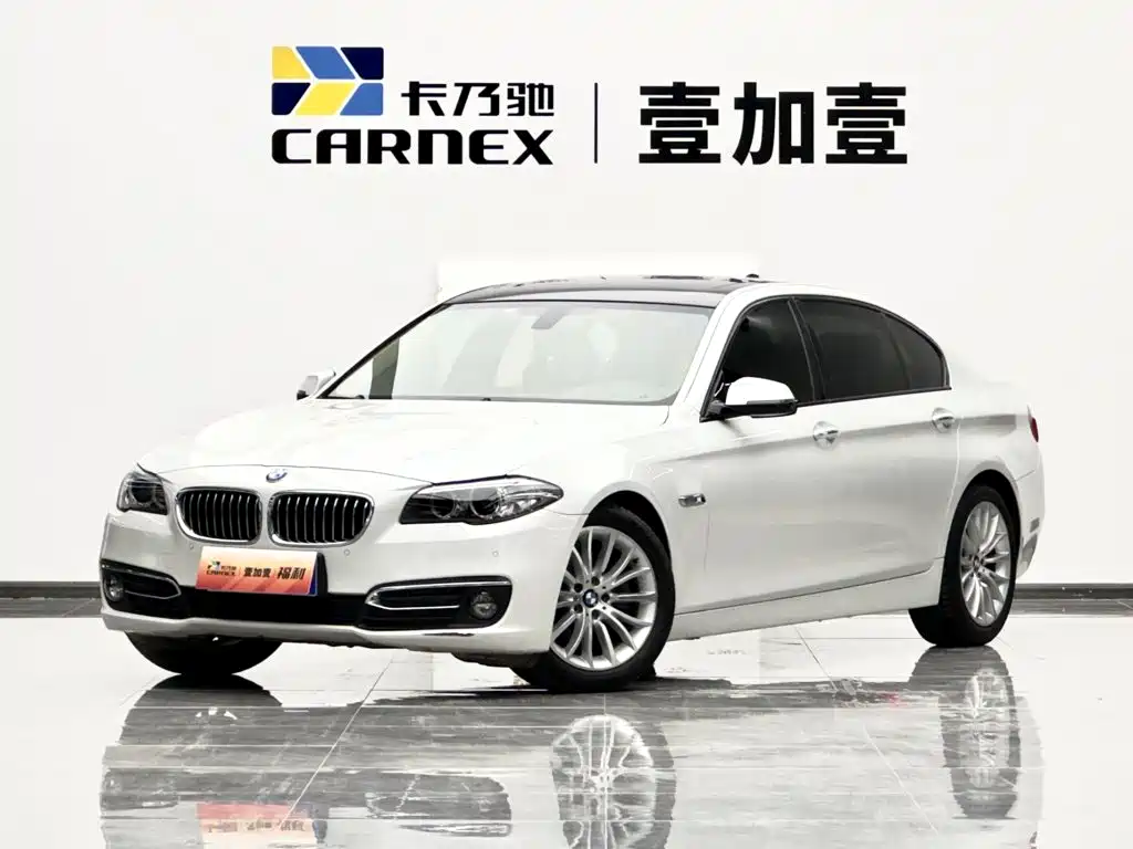 BMW 5 Series 2017 — фото 1
