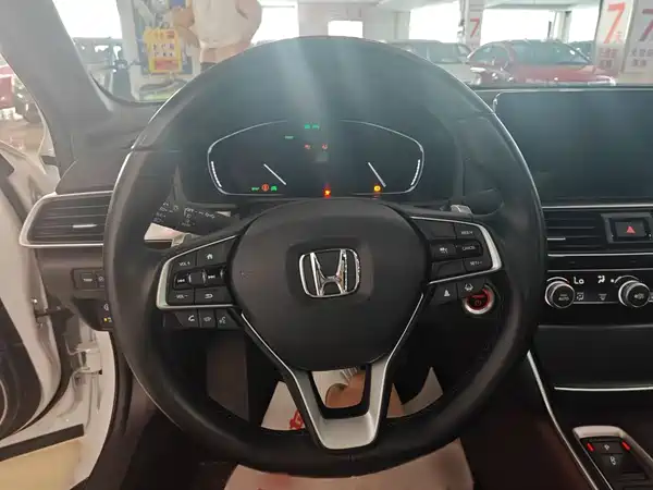 Honda Inspire 2023