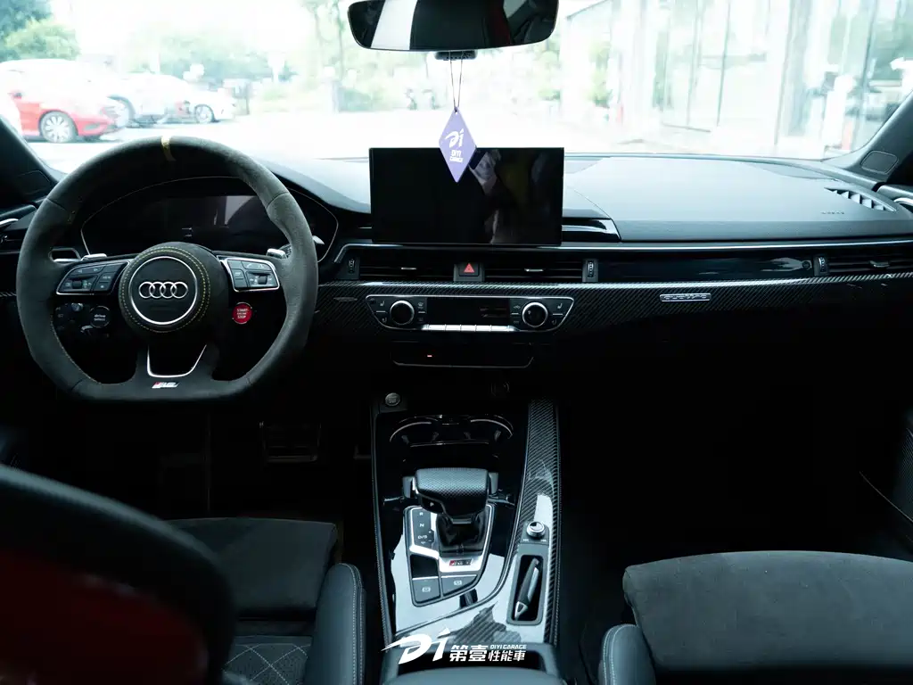 Audi RS 5 2020 — фото 11