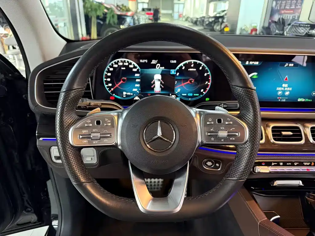 Mercedes-Benz GLS 2023 — фото 7