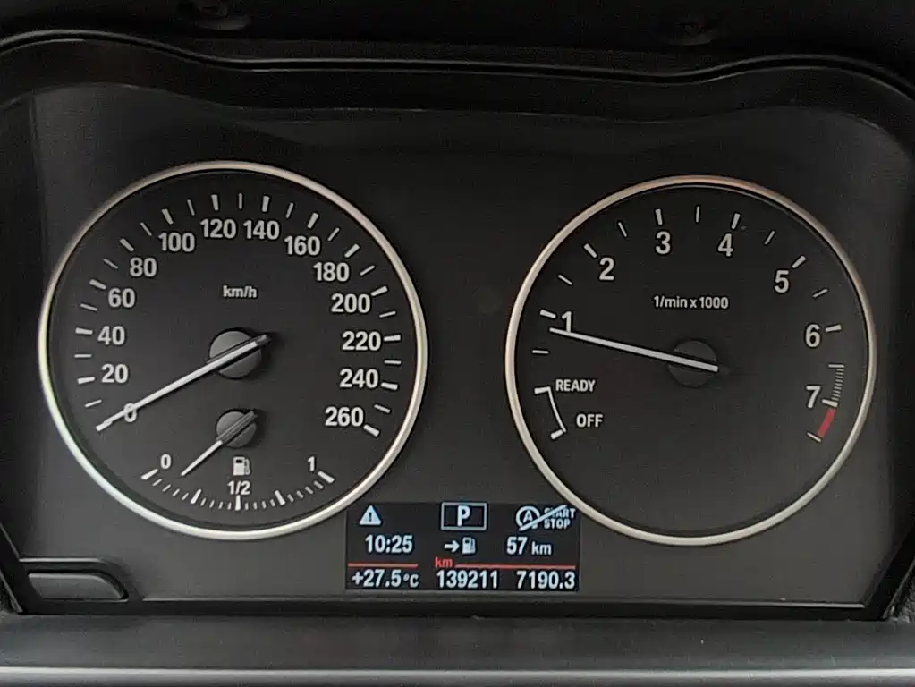 BMW 1 Series 2014 — фото 12
