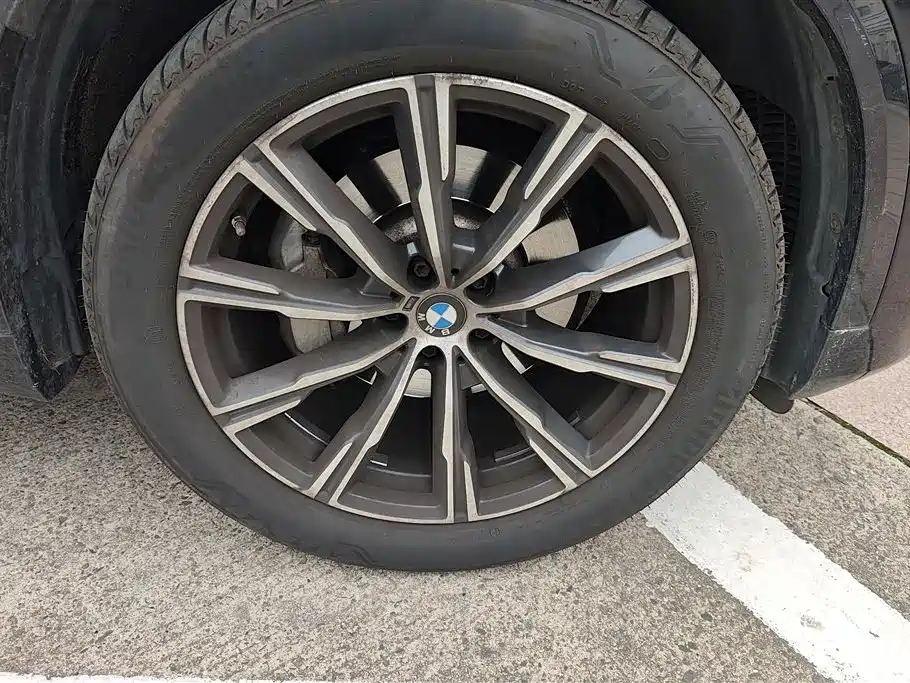 BMW X5 2021