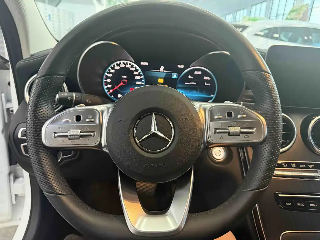 Mercedes-Benz C-Class 2021 — фото 13