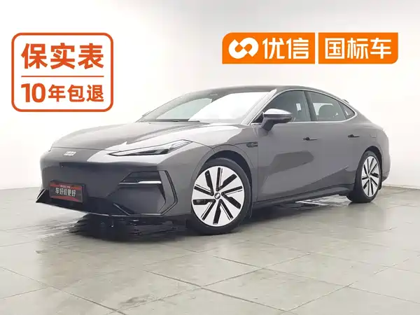 Geely Galaxy E8 2024