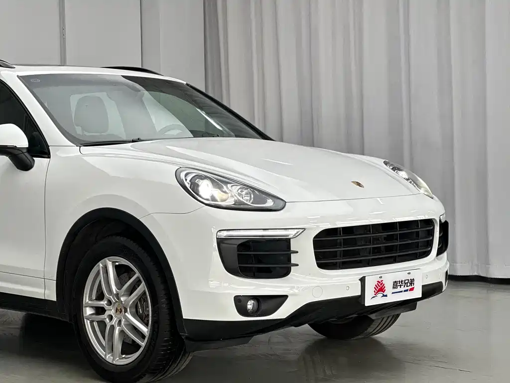 Porsche Cayenne 2015 — фото 6