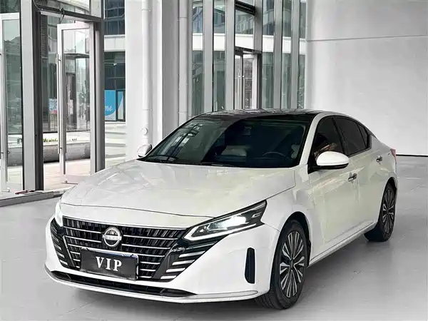 Nissan Teana 2023