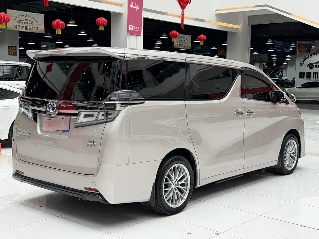 Toyota Vellfire 2019 — фото 27