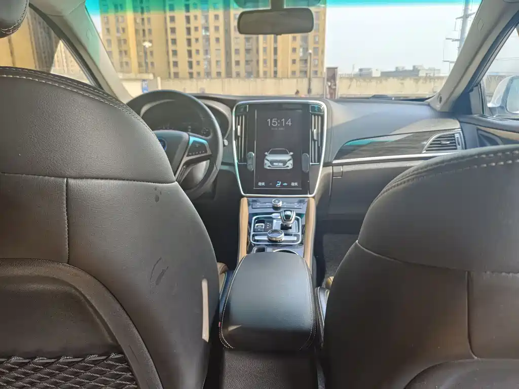 BYD Qin NEV 2020 — фото 8