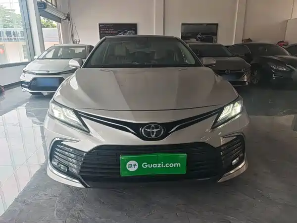 Toyota Camry 2021