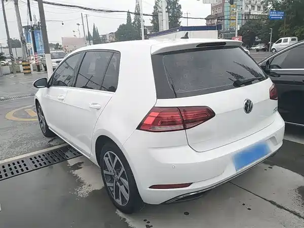 Volkswagen Golf 2020