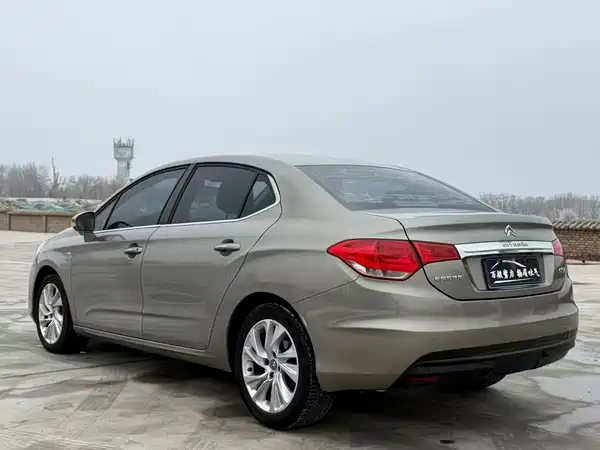 Citroën C4L 2014