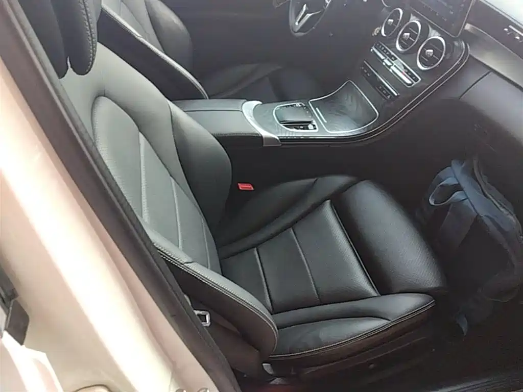 Mercedes-Benz C-Class 2019 — фото 25