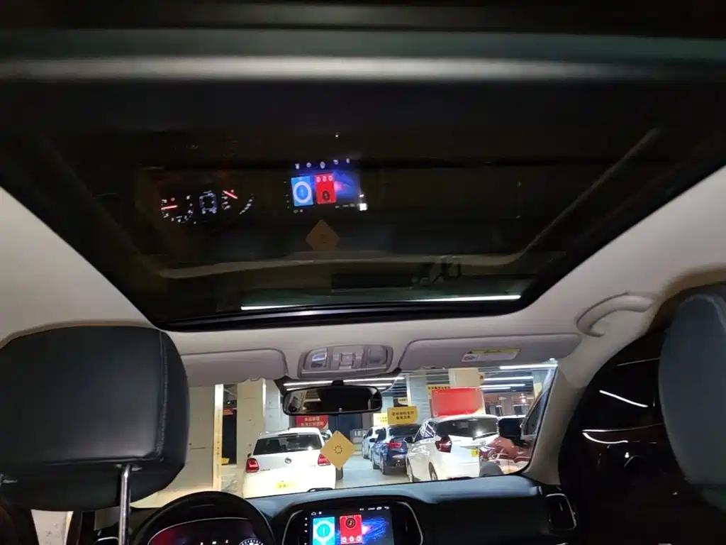 Kia KX3 2015 — фото 18