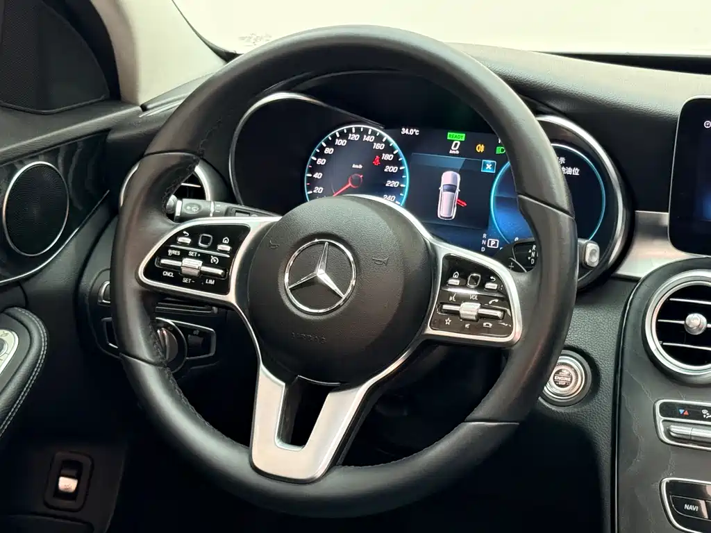 Mercedes-Benz C-Class 2019 — фото 10