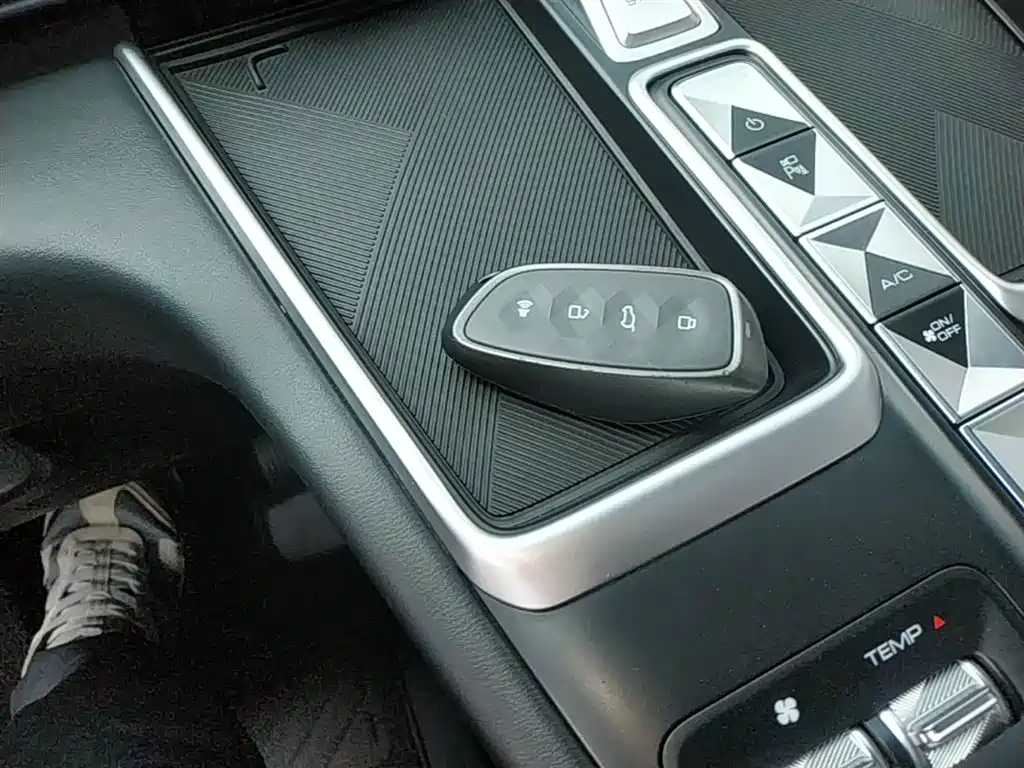 Haval Xiaolong MAX 2023 — фото 9