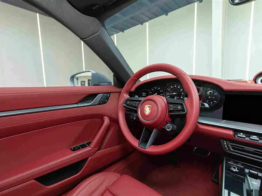 Porsche 911 2023