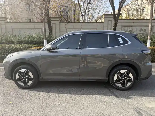 Geely Galaxy E5 2025