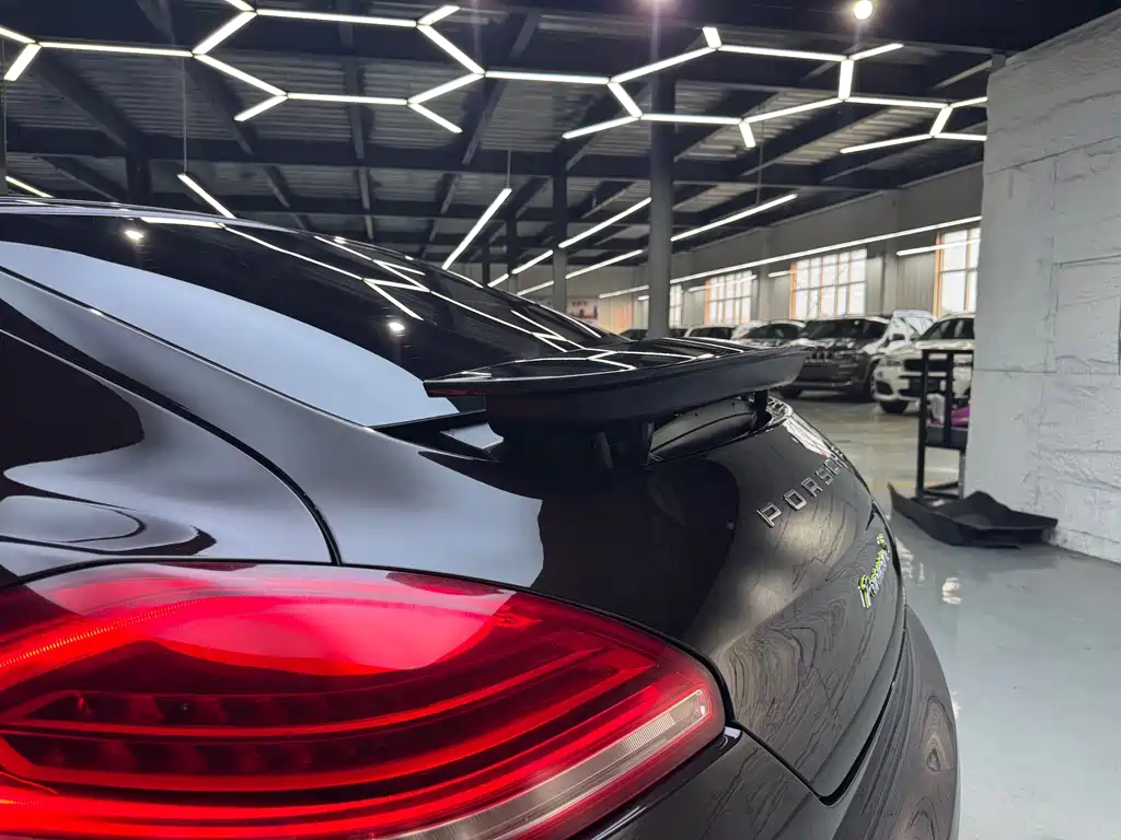 Porsche Panamera New Energy 2017 — фото 17