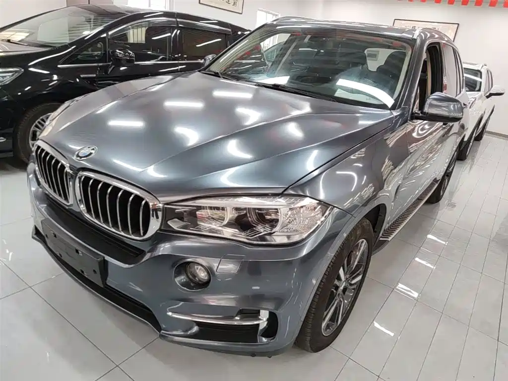 BMW X5 2018 — фото 1