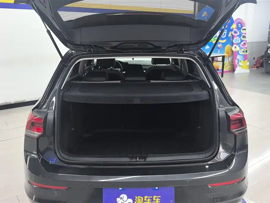 Volkswagen Golf 2022