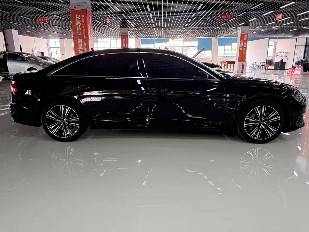 Audi A6L 2022